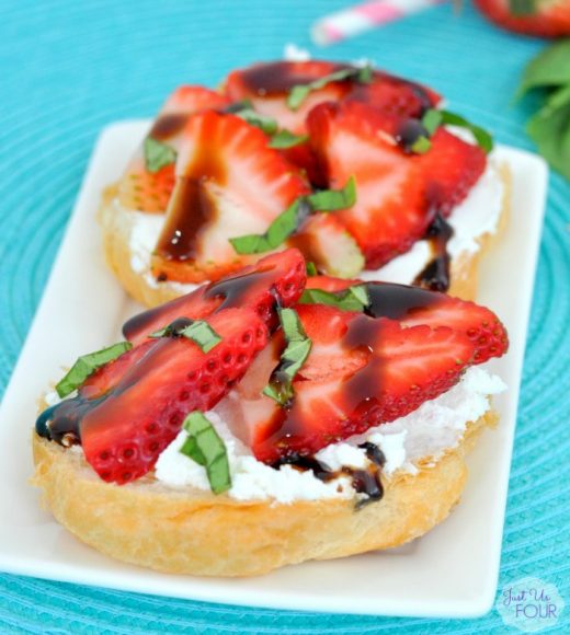 Strawberry Goat Cheese Crostini - My Suburban Kitchen