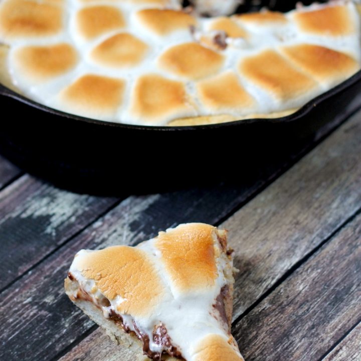 https://www.mysuburbankitchen.com/wp-content/uploads/2015/08/Smores-Pizza-17-720x720.jpg