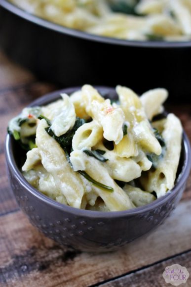 One Pot Spinach Artichoke Pasta - A Tasty Spinach And Artichoke Recipe